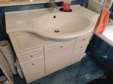 Mobile bagno con lavabo in ceramica