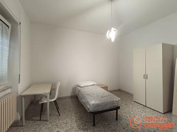 PE-46010 Da settembre 3 camere in zona Stadio