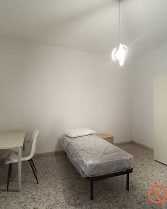 PE-46010 Da settembre 3 camere in zona Stadio