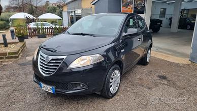 Lancia Ypsilon 0.9 TwinAir 85 CV 5 porte S&S Gold