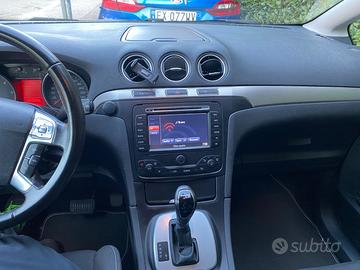 Ford smax