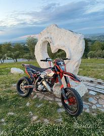 KTM 125 TARGATO