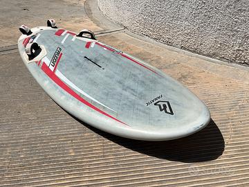 Tavola Windsurf Slalom Fanatic Falcon 133L Carbon