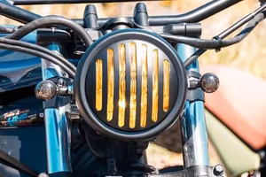 Suzuki bandit scrambler