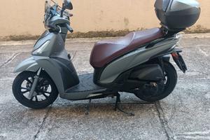 Kymco People 300 i ABS
