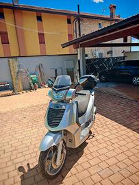 Scooter 250 pochi km 