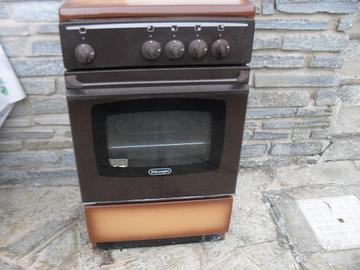 Cucina a gas DeLonghi 4 fuochi