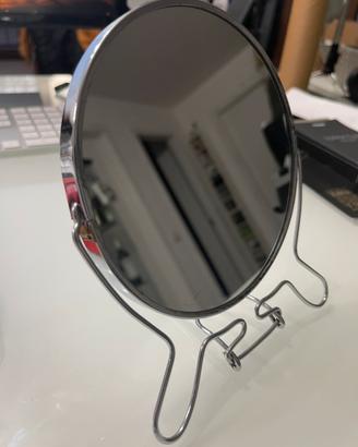 N' 14 Specchi rotondi per trucco/trattamento viso