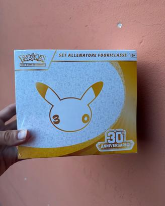 BOX POKEMON 30 ANNIVERSARIO