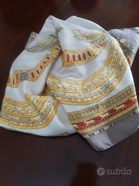 Foulard Cartier in seta