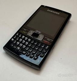 Cellulare vintage Samsung con 2 batterie