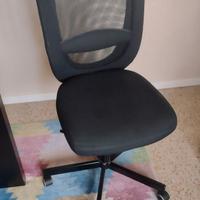 Sedia da ufficio con rotelle regolabile nera