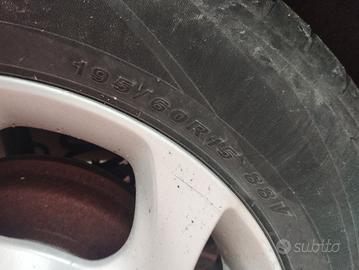 cerchi 15  Ford+ gomme