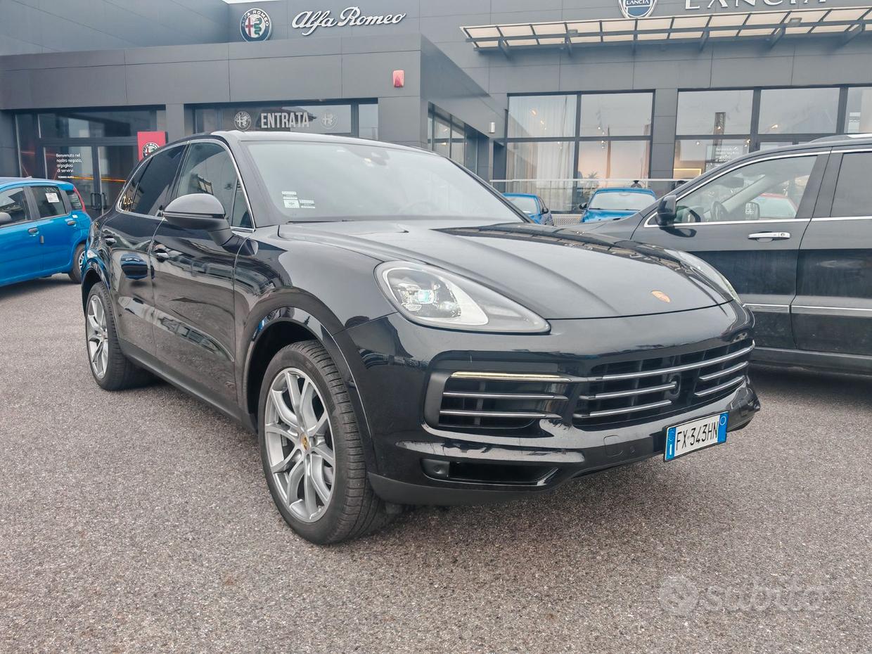 PORSCHE Cayenne 3ªs.'17-->