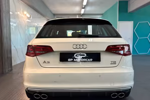 Audi A3 Sedan 1.6 TDI clean diesel Ambition