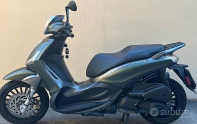 Beverly s 300 verde opaco 2021