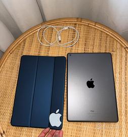 IPad 10.2" 9ª generazione + custodia