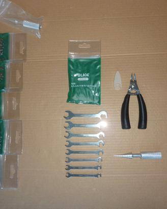 Chiavi inox + tronchese + estrattore cuscinetti RC