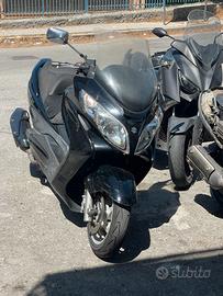 Suzuki burgman 400