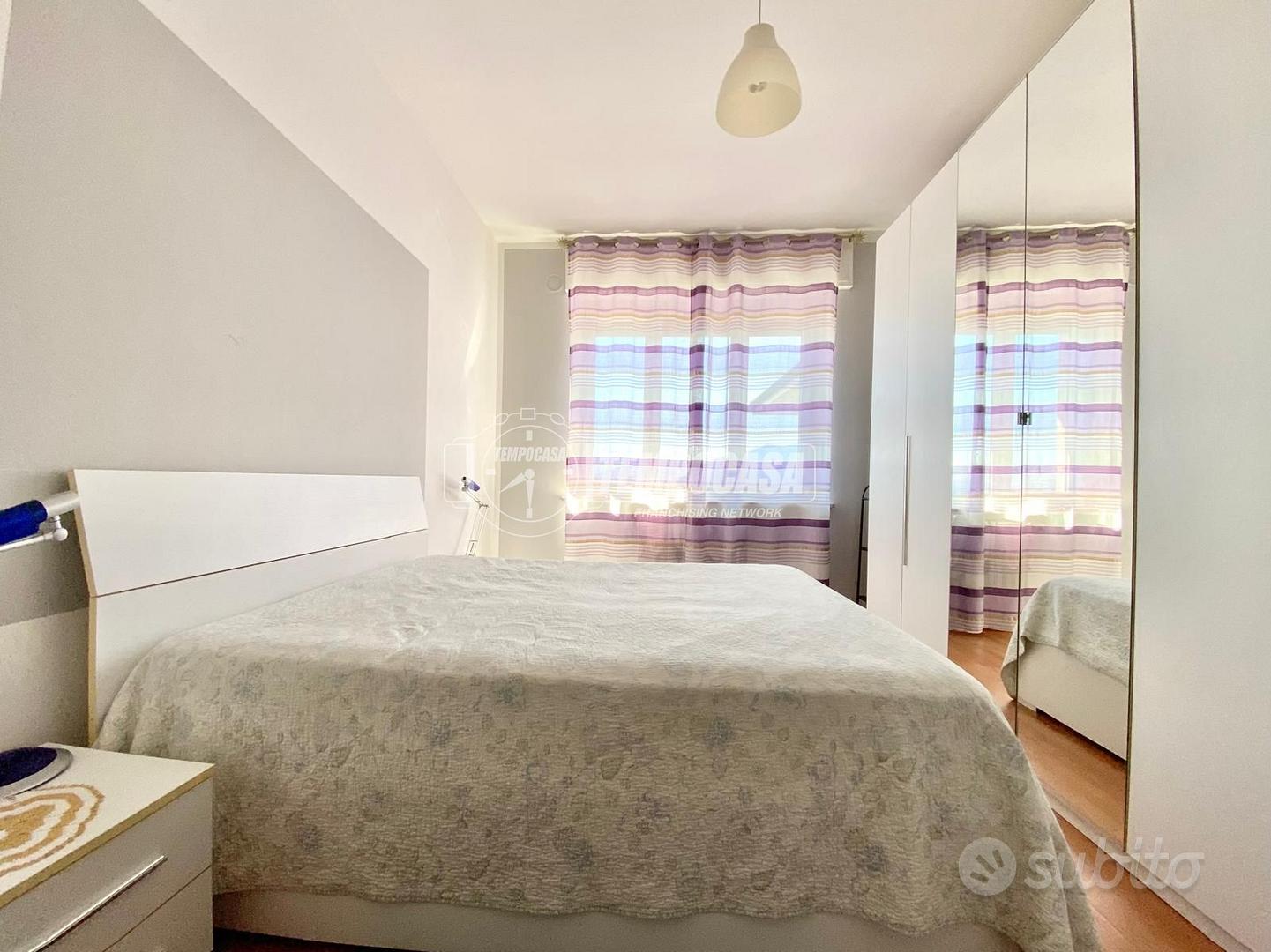4 LOCALI 2 BAGNI CON TERRAZZO ULTIMO PIANO - Vista 6