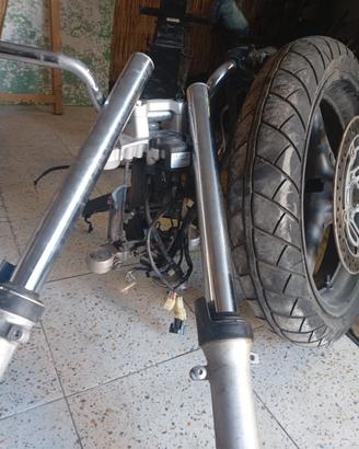 Avantreno completo, carburatori 