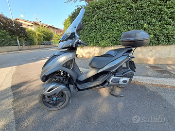 Piaggio MP3 LT300