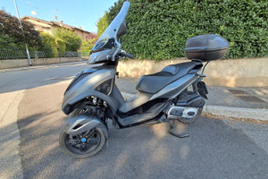 Piaggio MP3 LT300