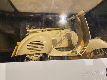 Modellino Vespa 150VL del 1955