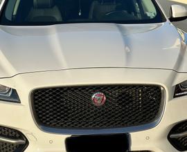 JAGUAR F-Pace (X761) - 2016