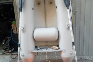 Gommone Yam 2,40 + 2 Giubbini e Ancora