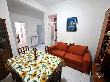 3 LOCALI A NAPOLI