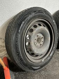 Quattro ruote invernali M+S Nexen 175/65 R14