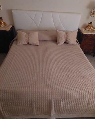 letto matrimoniale ,contenitore 