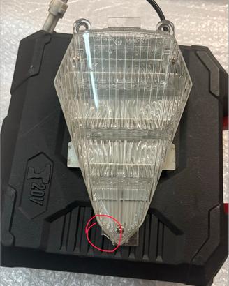 Faro posteriore R6 Yamaha 2006/07