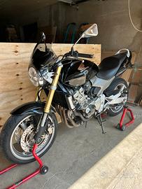 Honda hornet 600-versione speciale