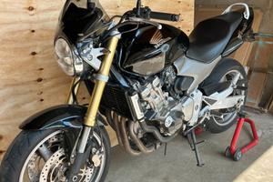 Honda hornet 600-versione speciale