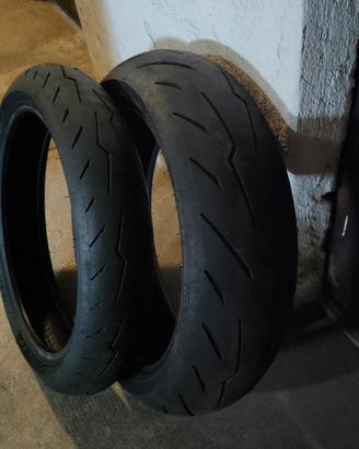 Gomme moto Pirelli Diablo rosso 4 - 120 / 180