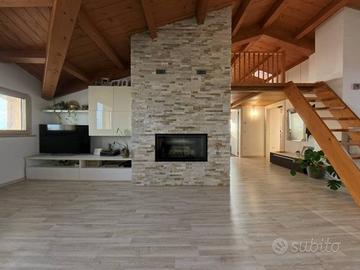 Appartamento di 95 m² con 3 locali e box auto dopp