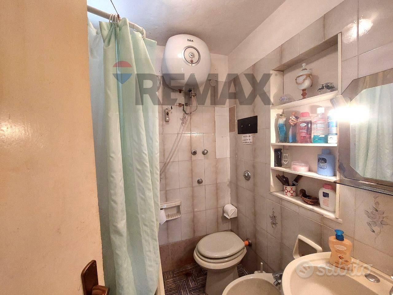 Casa – Carini, Piraineto - Altro
