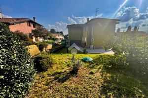 BIFAMILIARE A VARESE