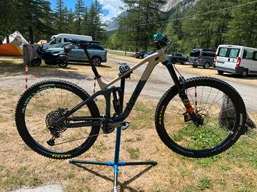 Cube Stereo 170 29”- bici enduro