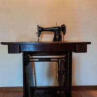 Macchina da cucire d’epoca SINGER originale
