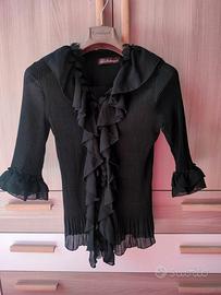 Camicetta donna con volant nera