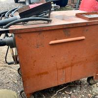 Saldatrice a filo continuo 380