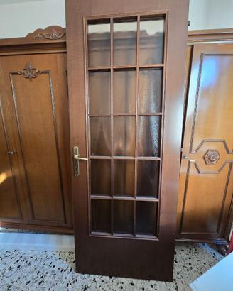 Porta da interno-doppio battente in legno e vetro