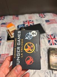 Hunger Games trilogia completa 3 libri in 1