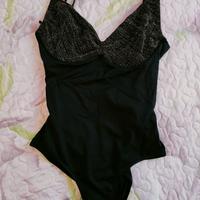 Costume nero lucido laminato