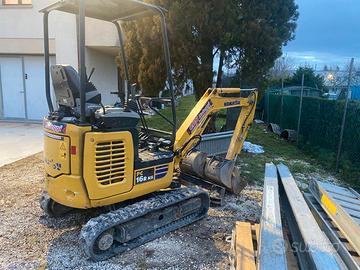 Escavatore komatsu pc 16