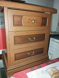 Comodini arte povera noce