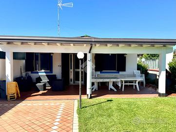 VILLA SINGOLA A TERRACINA